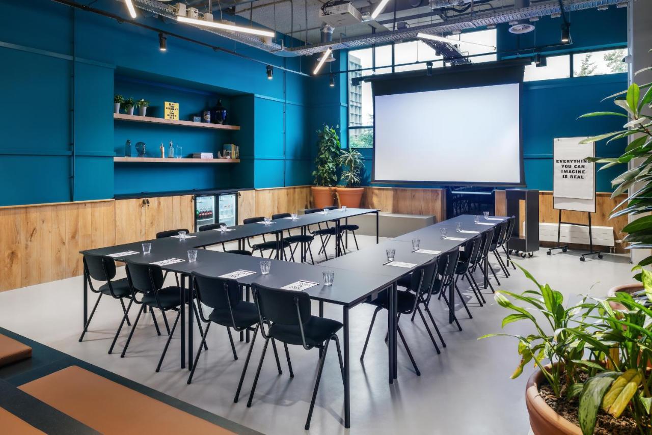 The Social Hub Amsterdam City Exterior photo