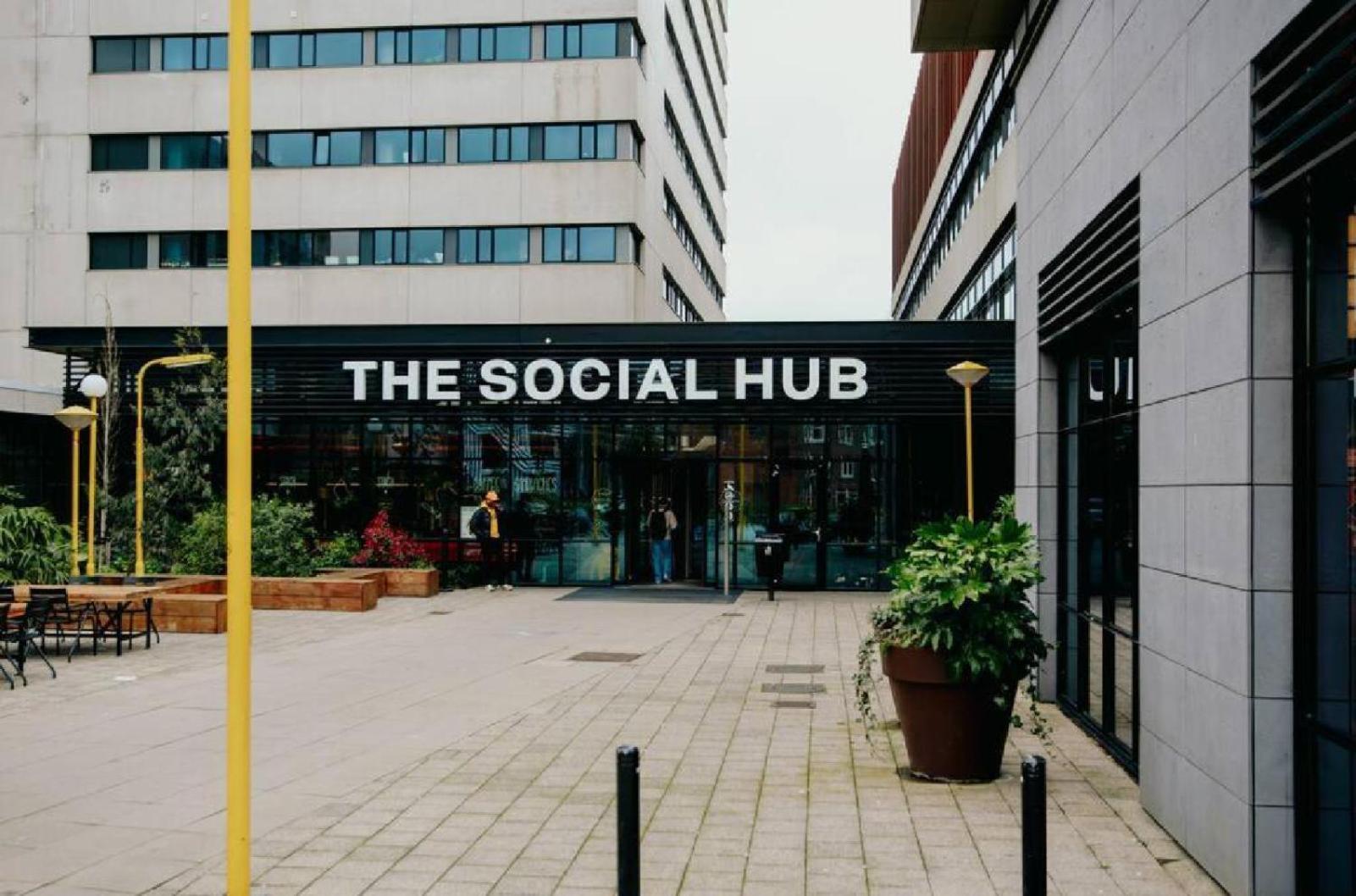 The Social Hub Amsterdam City Exterior photo